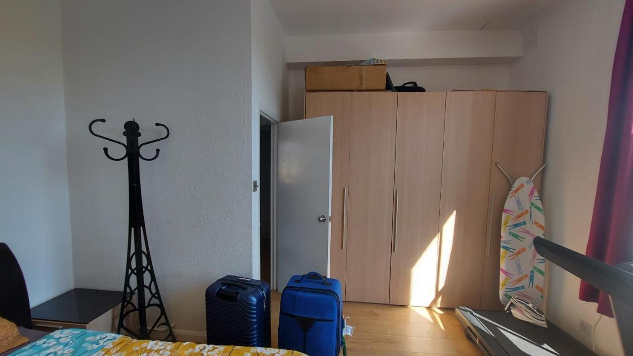 Extra Large One Bedroom Flat With Parking London Eksteriør bilde