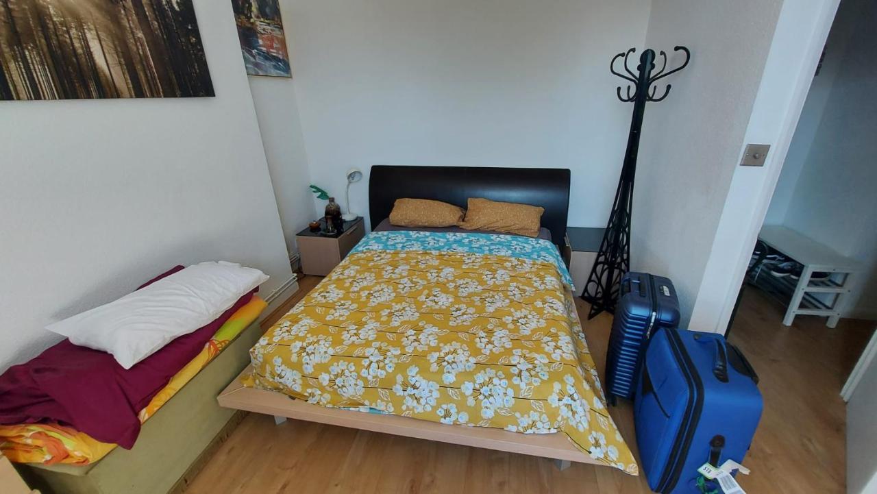 Extra Large One Bedroom Flat With Parking London Eksteriør bilde