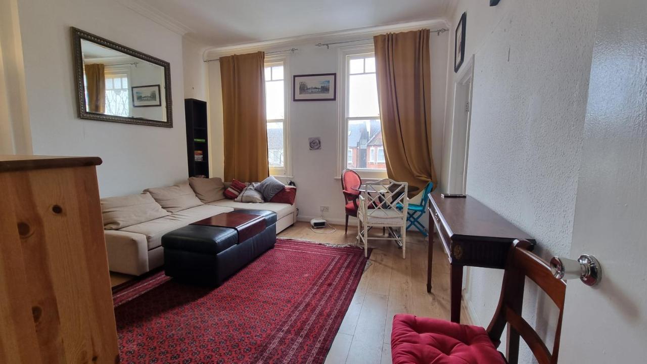 Extra Large One Bedroom Flat With Parking London Eksteriør bilde